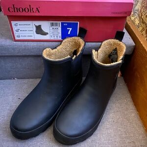 Chooka Plush Chelsea Waterproof Rain Boots Size 7